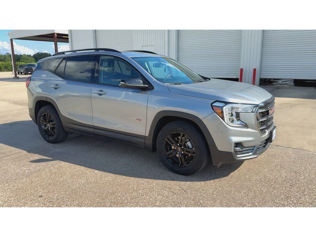 2024 GMC Terrain AT4