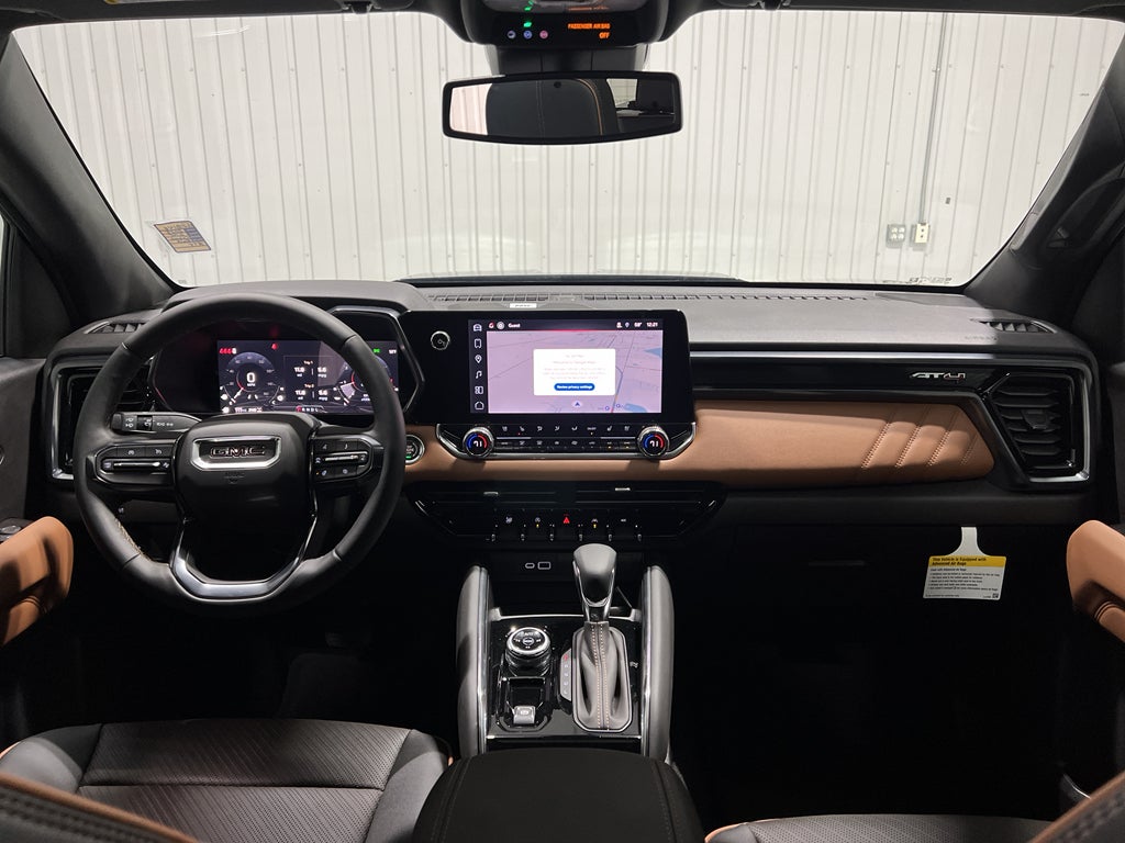 2025 GMC Canyon AT4