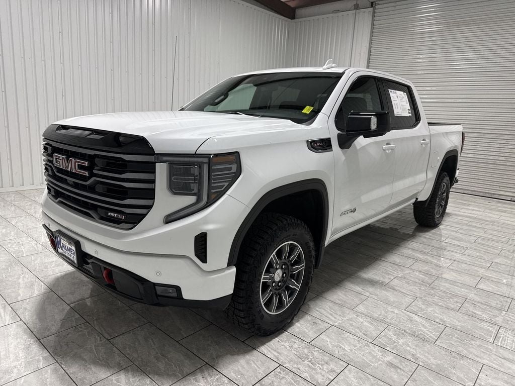 2025 GMC Sierra 1500 AT4