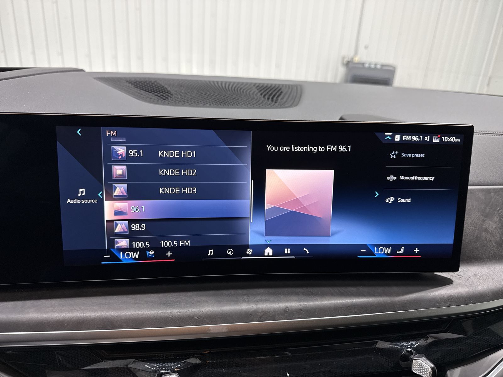 2025 BMW X7 xDrive40i